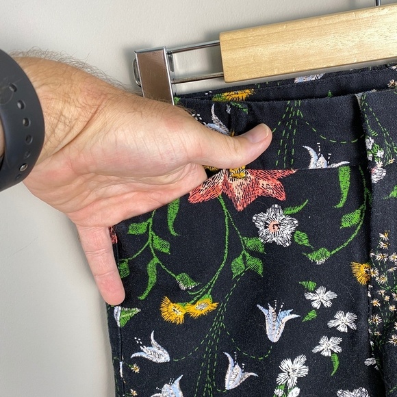 Old Navy PIXIE Women's Black Floral Fairy Garden Mid Rise Stretchy Pants 2-Tall - Picture 4 of 14